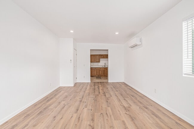 Building Photo - 4516 N 8th Pl