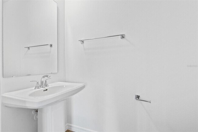 Building Photo - 14942 WINDFLOWER Aly