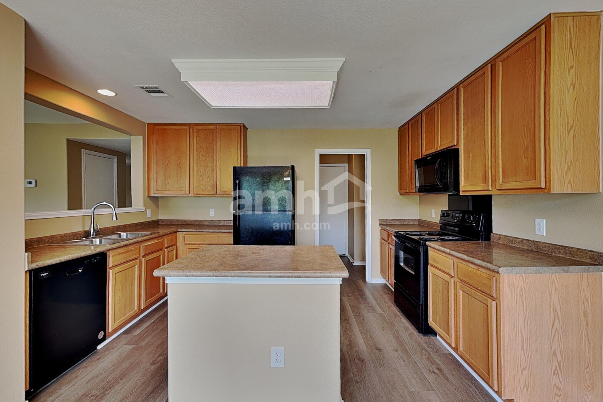 Building Photo - 5337 Mathra Dr