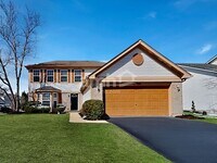 Building Photo - 13964 Isle Royal Cir