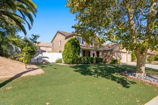 Building Photo - 40067 Villa Moura Dr
