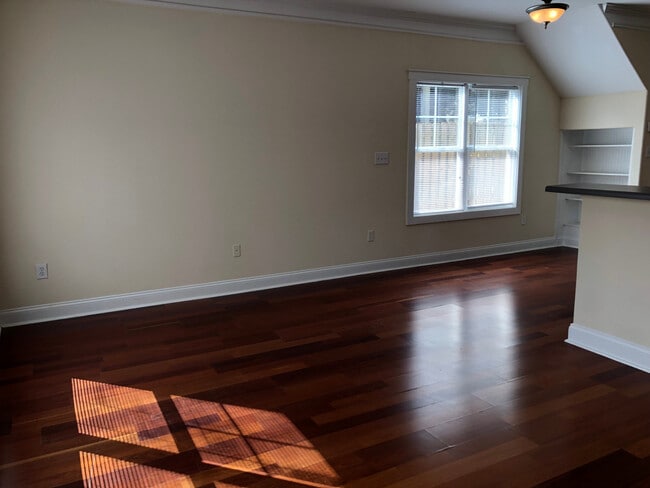 Building Photo - PRE-LEASING FOR AUGUST 2026!