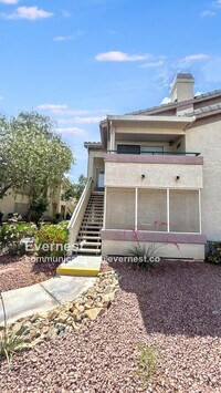 Building Photo - 5710 E Tropicana Ave