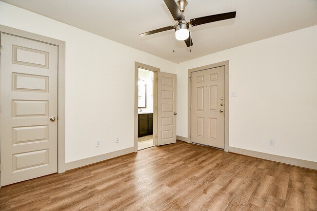Building Photo - 1009 Enid St