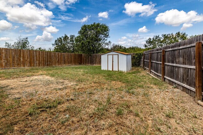 Building Photo - 547 Filibusters Trail