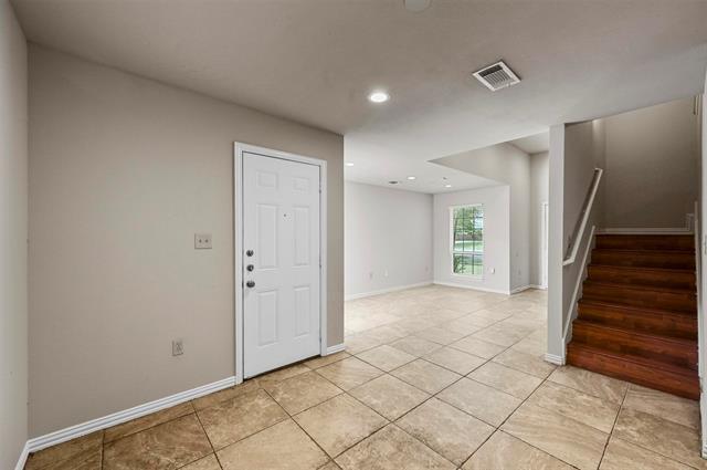 Building Photo - 902 Wentwood Dr