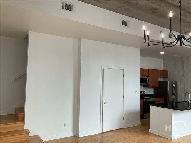 Building Photo - 545 Berrien St