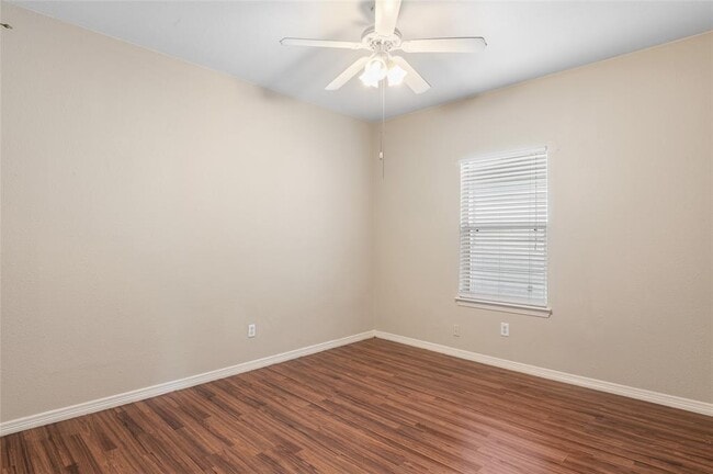 Building Photo - 10218 Berry Hill Ln