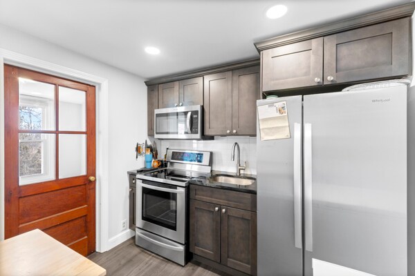 Building Photo - 30 Liberty St