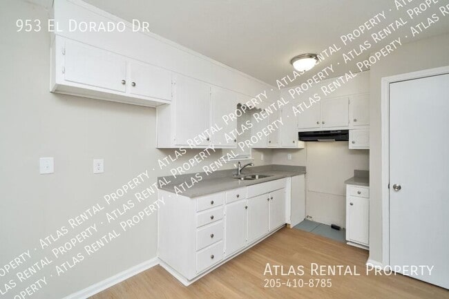Building Photo - 953 Eldorado Dr