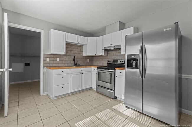Building Photo - 412 Morley Dr