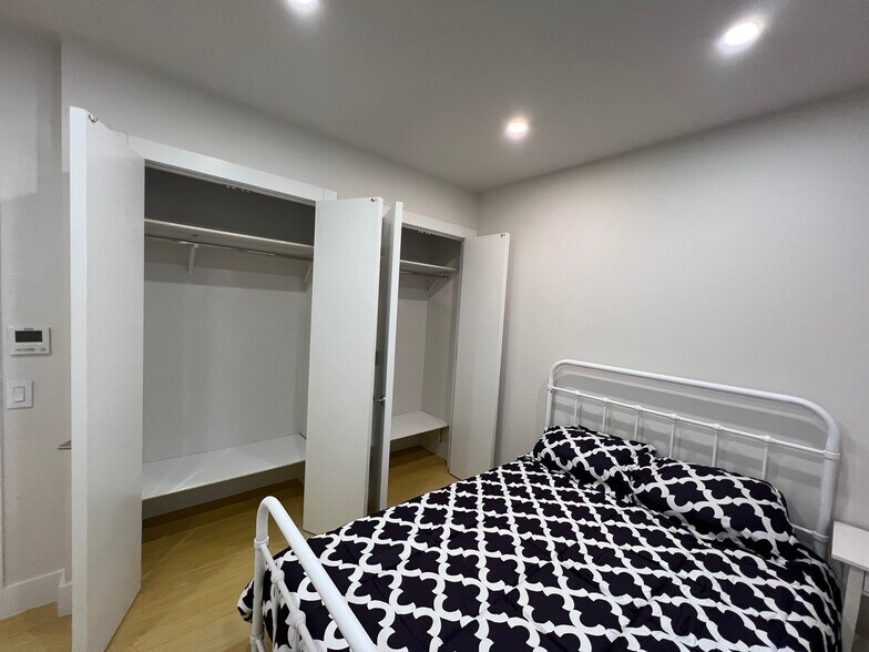 Building Photo - 244 Water St