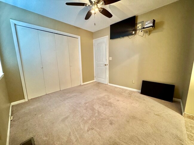 Building Photo - 307 N Union Ave