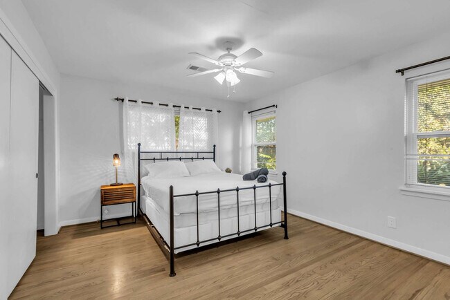 Building Photo - 5403 Carew St