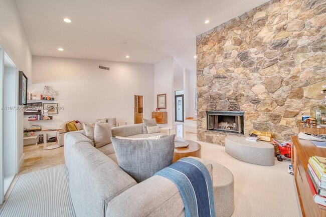 Building Photo - 9220 SW 102nd St