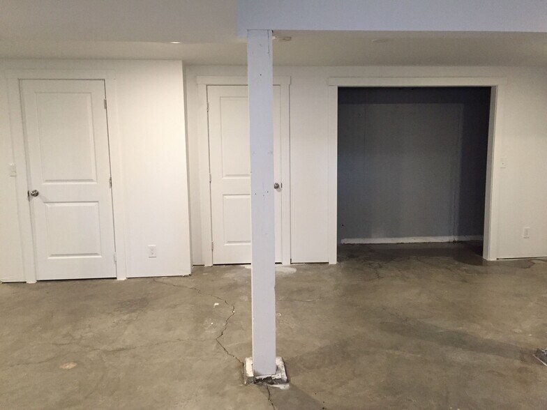 Basement - 3712 Kauffman Ave