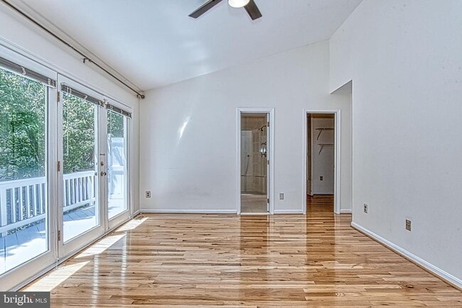 Building Photo - 9400 Van Arsdale Dr