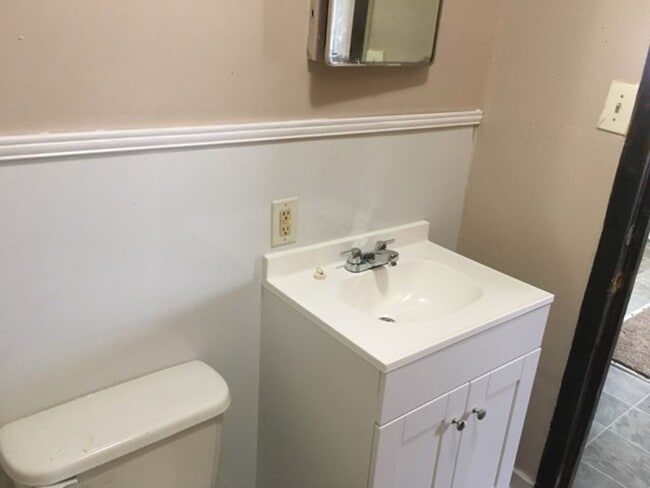 Building Photo - ****2517 New York - Alexandria