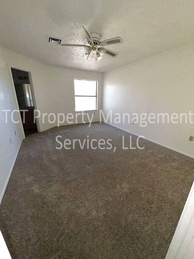 Building Photo - Welcome Home to StoneCreek!