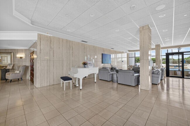 Building Photo - 9650 S Ocean Dr