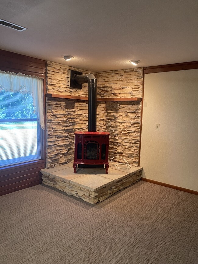Building Photo - 20698 Wilkes Creek Rd