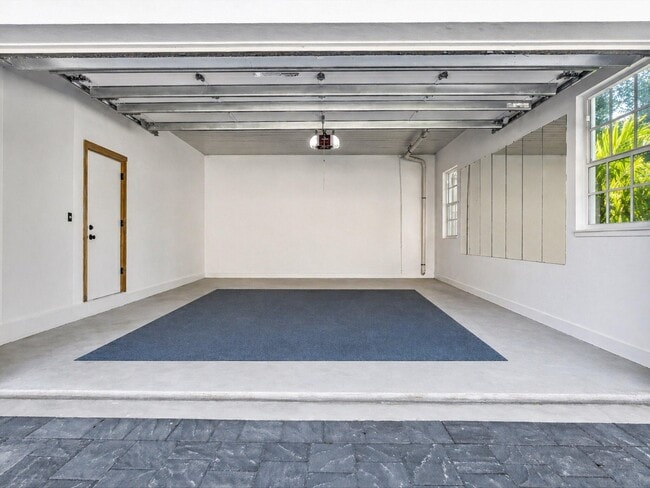 Building Photo - 3715 Starboard Ave