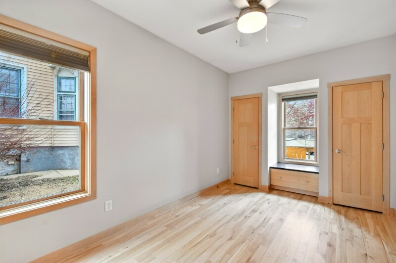 Building Photo - 2905 N Newhall St