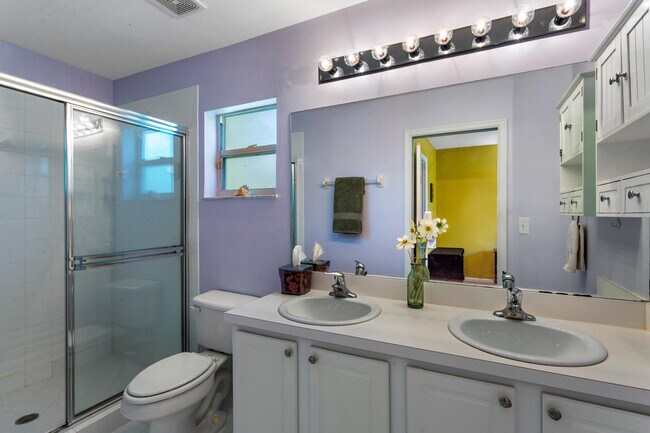 Building Photo - 4976 Palmbrooke Cir