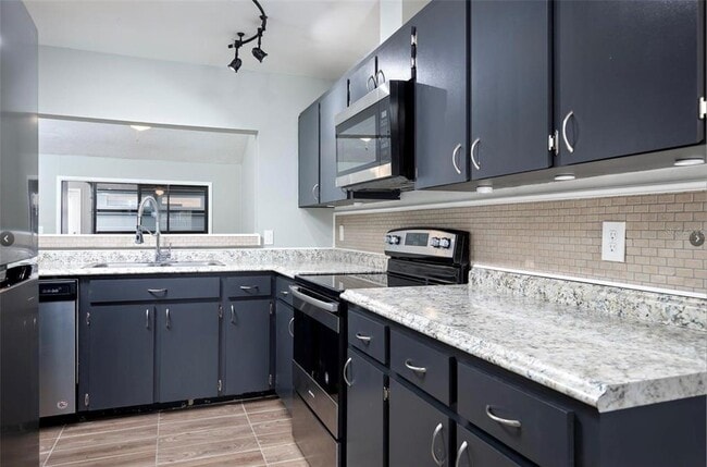 Building Photo - 2344 Flamingo Way