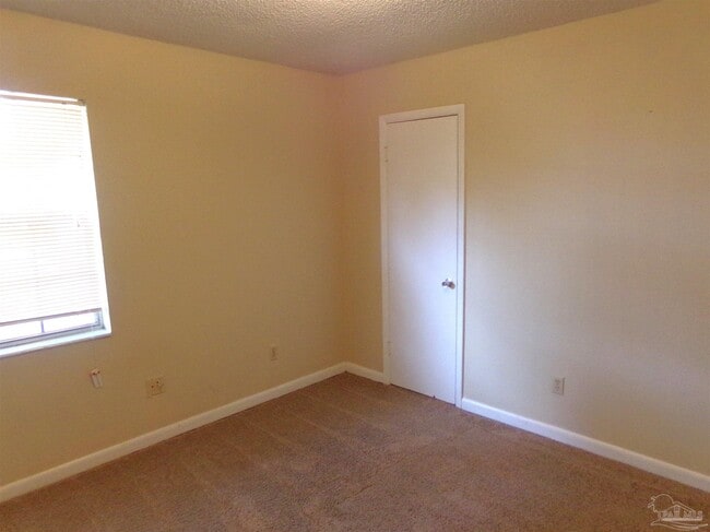 Building Photo - 1375 Bakalane Ct