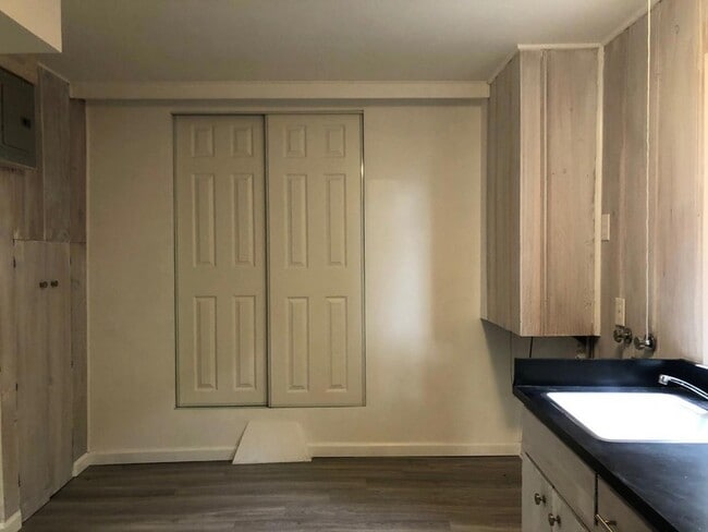 Building Photo - 130 El Bonito Way