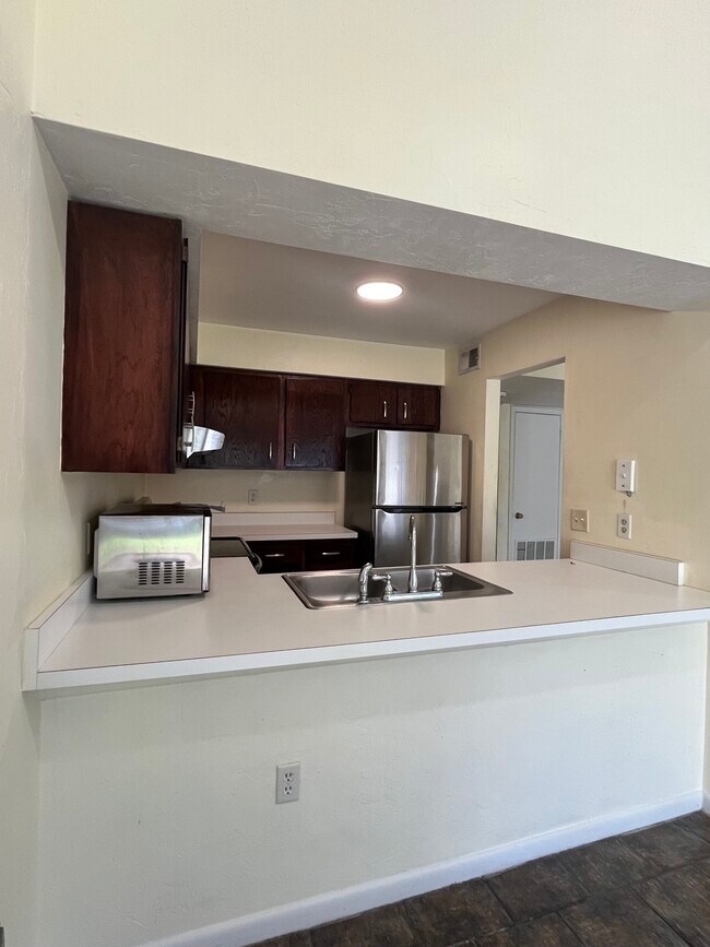 Building Photo - 4407 SW 21st Ln