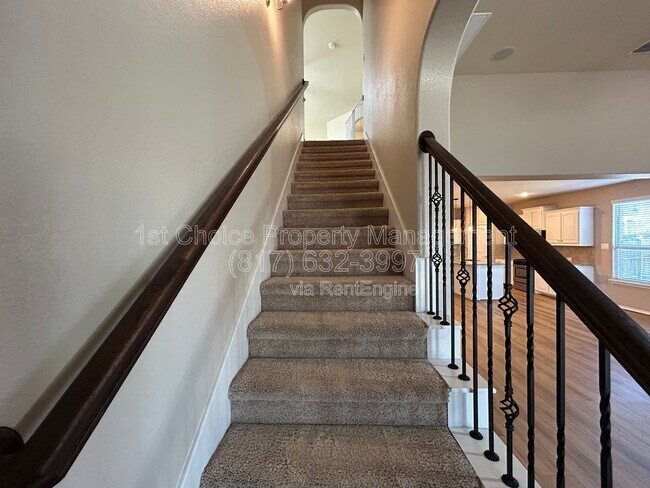 Building Photo - 15736 Barton Ridge Dr