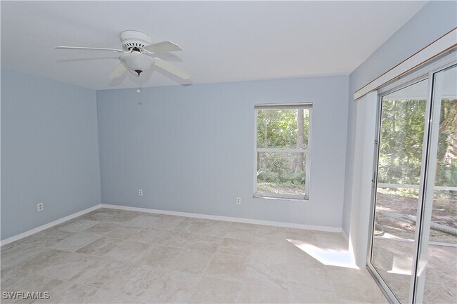 Building Photo - 5461 Boxwood Way