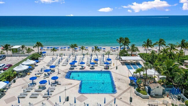 Building Photo - 2030 S Ocean Dr