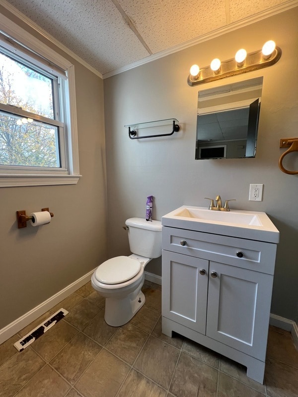 Primary Photo - 77 Massasoit St