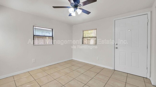 Building Photo - 1711 45th St S