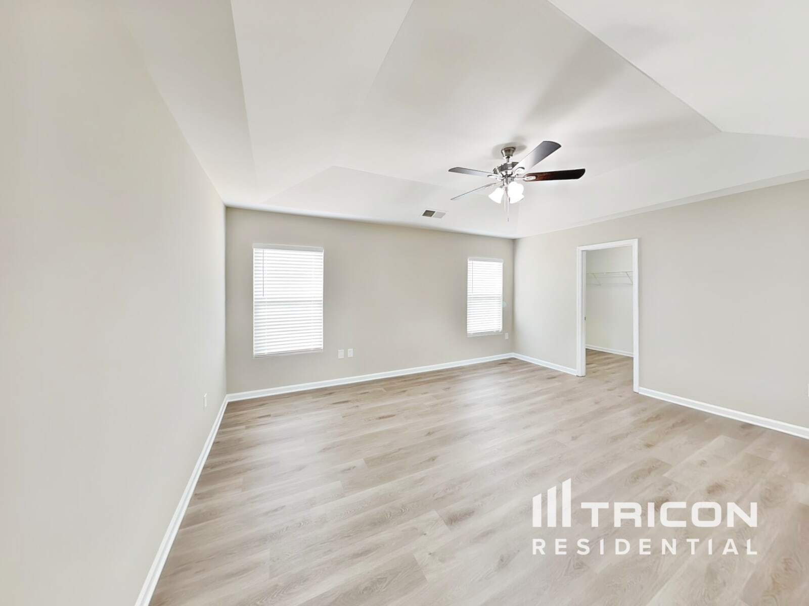 Building Photo - 305 Lameshur Ln