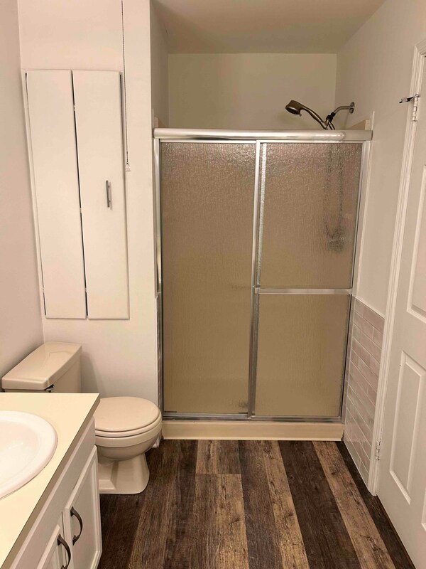 Building Photo - 608 Diamond Dr