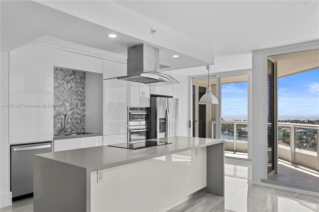 Building Photo - 21055 Yacht Club Dr