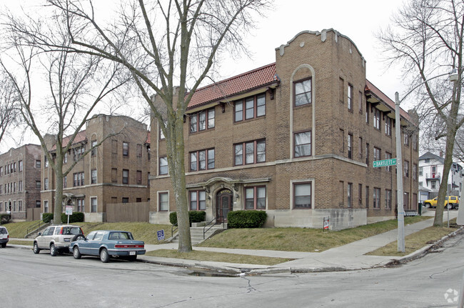 Riviera Apartments - 2965-2977 N Bartlett Ave Milwaukee WI 53211 ...