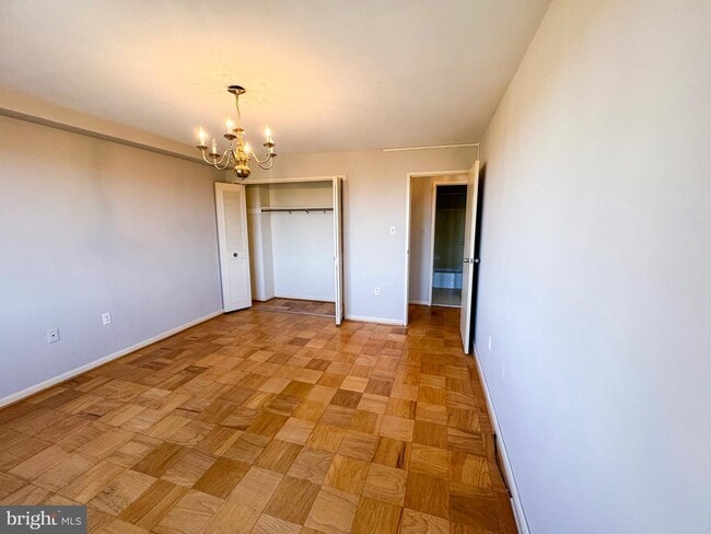Building Photo - 10201 Grosvenor Pl