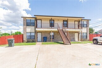 Building Photo - 142 Wolfe Rd