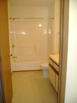Bathroom - Gray Hawk Apartments