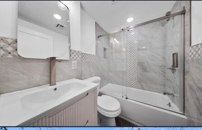 Building Photo - 1111 53rd St