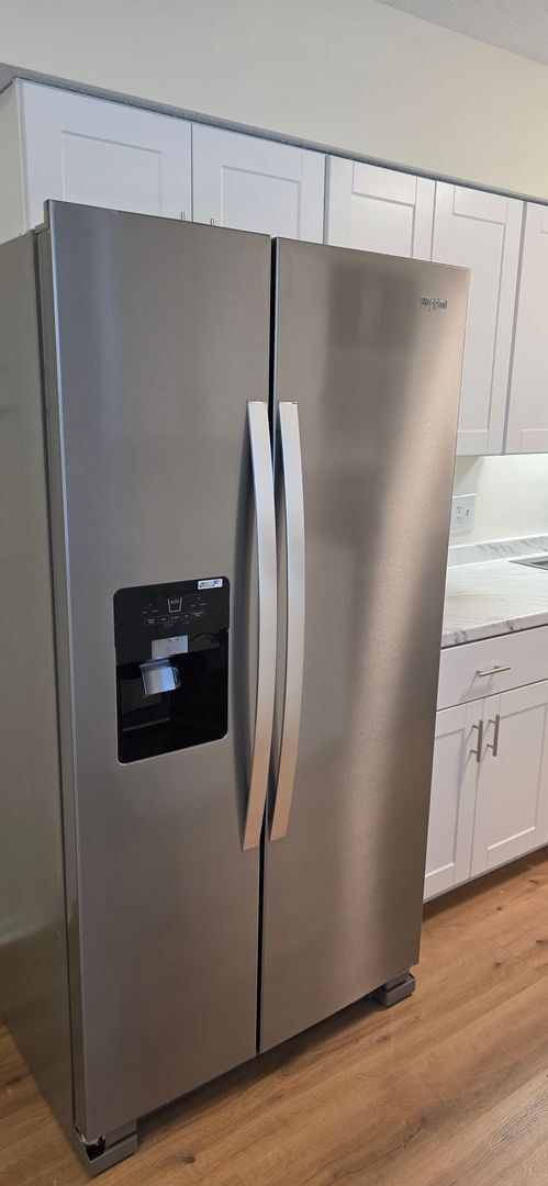 Building Photo - Large 4 Bedroom Located in Arlington!