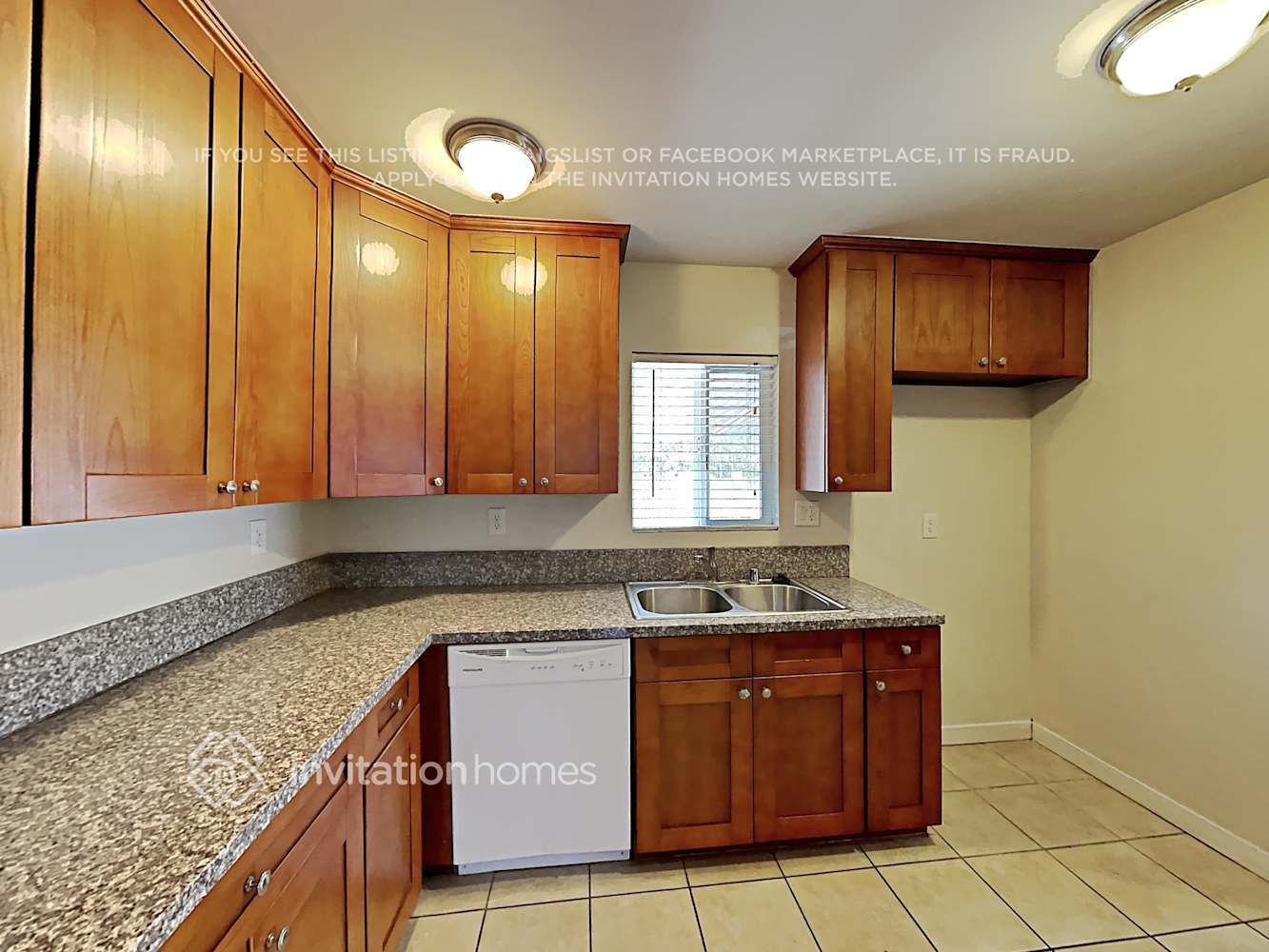 Building Photo - 8451 Murietta Ave