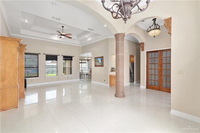 Building Photo - 34 W Rhin Dr