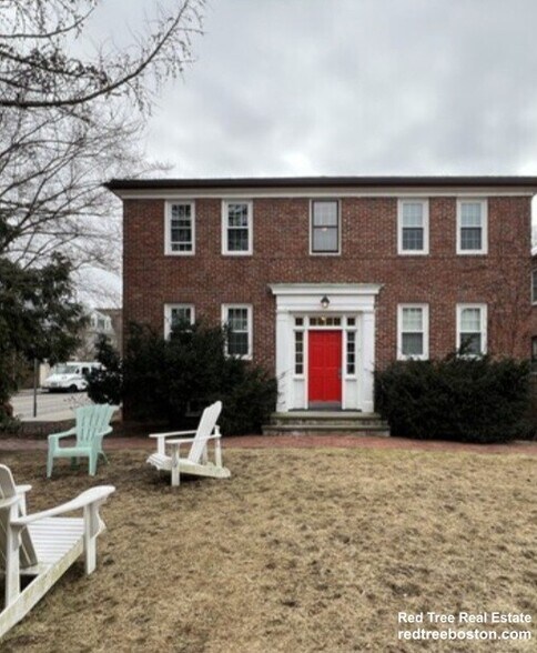 Building Photo - 2 Garden Ct