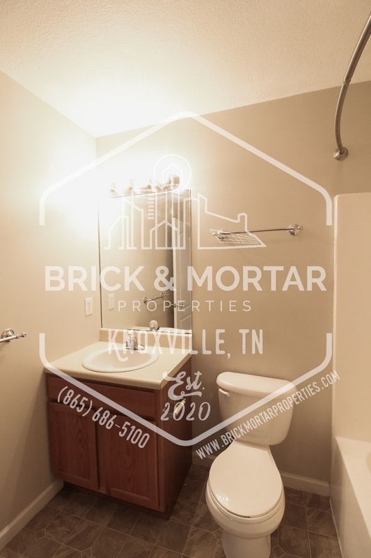 Building Photo - 3718 Sean Grove Way